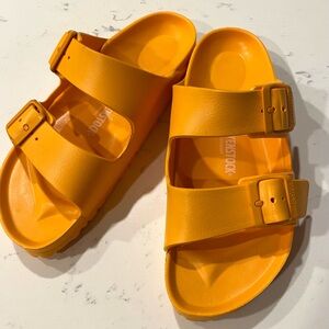 Birkenstock Arizona Women’s Bright Yellow Orange Slide Sandals Sz. 39. US 8-81/2